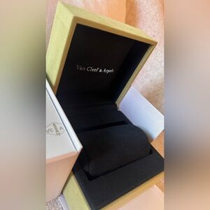 Authentic Large Van Cleef & Arpels Bracelet Jewelry Box like new condition